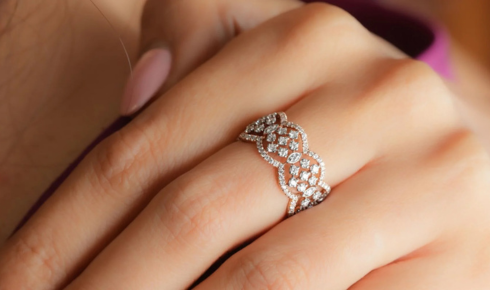 gold oval engagement rings